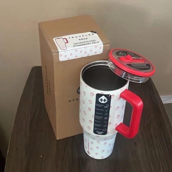Hydrojug x Anthropologie 40 oz traveler- Strawberry